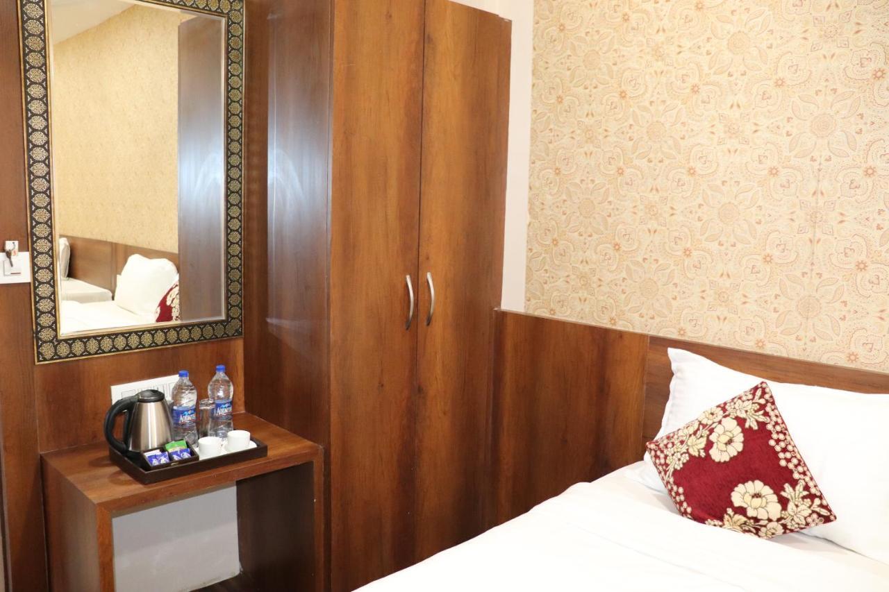 Hotel Ajmer Tower Esterno foto