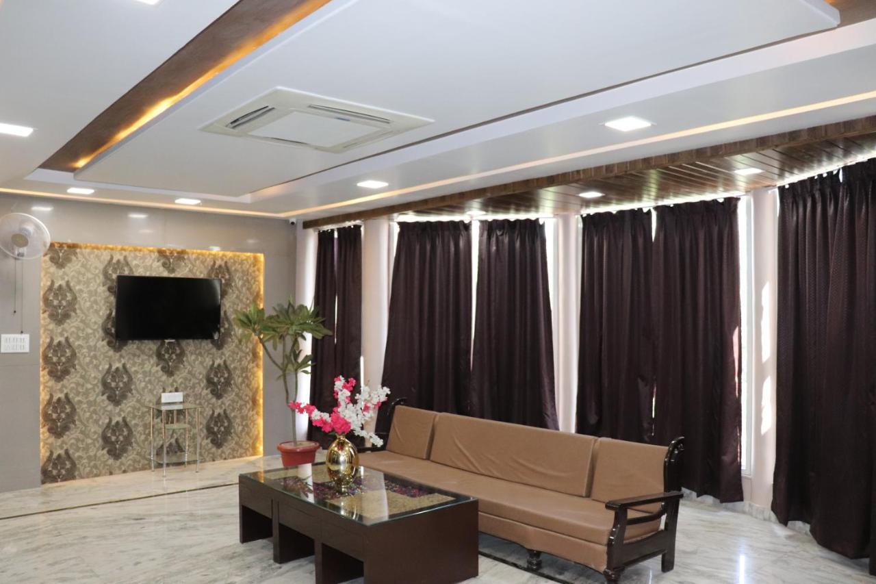 Hotel Ajmer Tower Esterno foto